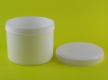 Słoik plastikowy 500 g/600 ml z zakrętką.