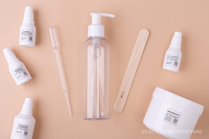 Balsam ujędrniająco-nawilżający z efektem brązującym: kawa, marchew, prawoślaz, NMF