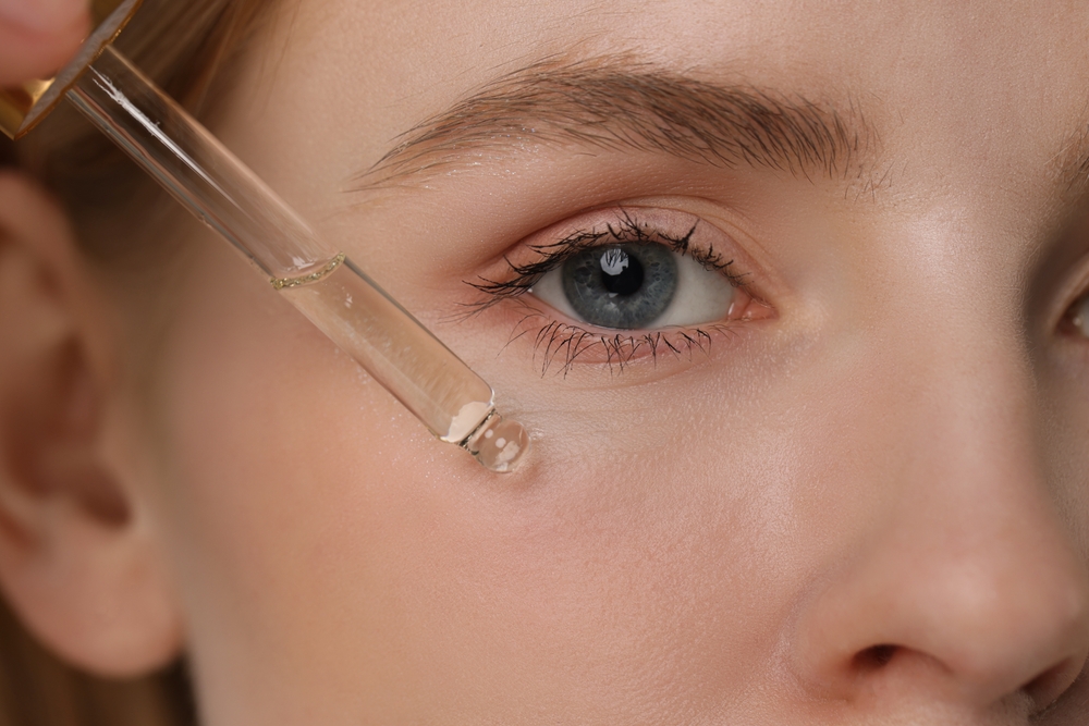 Retinol wiosną i latem: Jak uniknąć pułapki